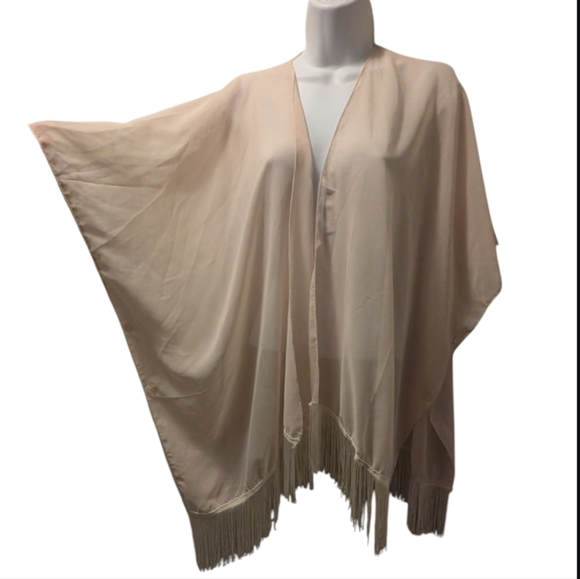 NWT Cream Kimono - Picture 2 of 12